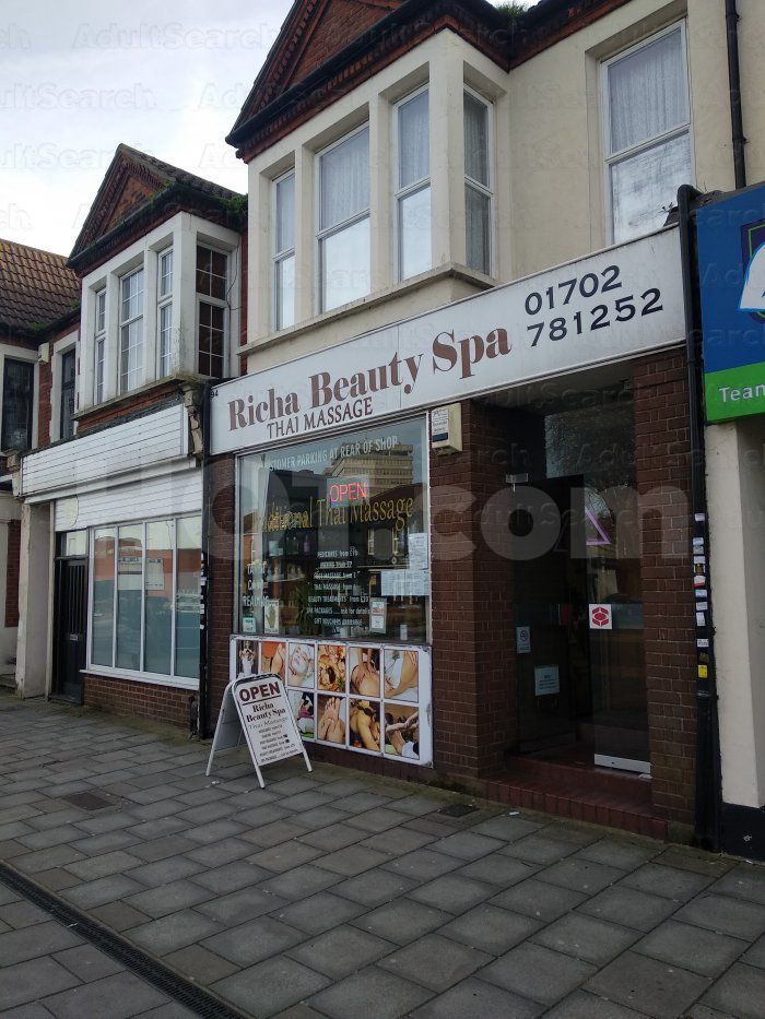 Southend-on-Sea, England Richa Beauty Spa