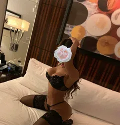 Escorts Kitchener, Ontario Amanda