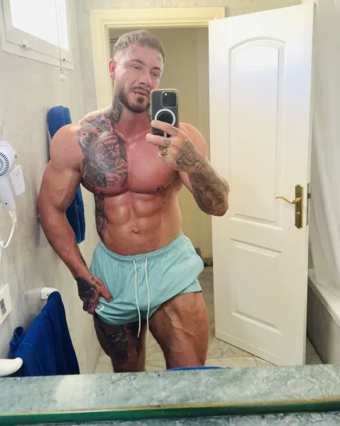 Escorts Birmingham, England JayThePlasterer