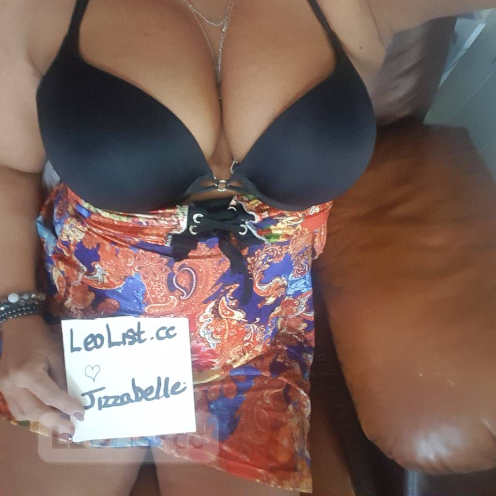 Escorts Saskatoon, Saskatchewan Miss JIZZABELLE