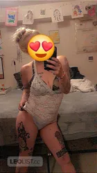 Escorts Ottawa, Ontario SWEET & DISCREET, PLUS MY KITTY AS A TREAT