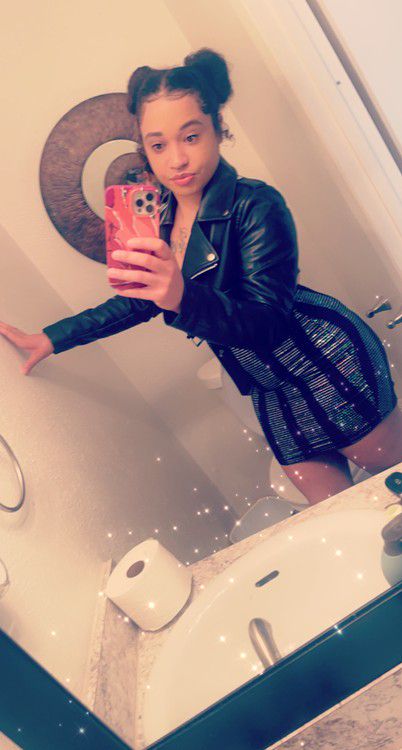 Escorts Minneapolis, Minnesota Vanessabombshell