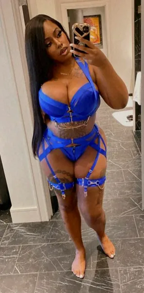 Escorts New City, New York ❤️Busty Curvy Pinup Doll❤️