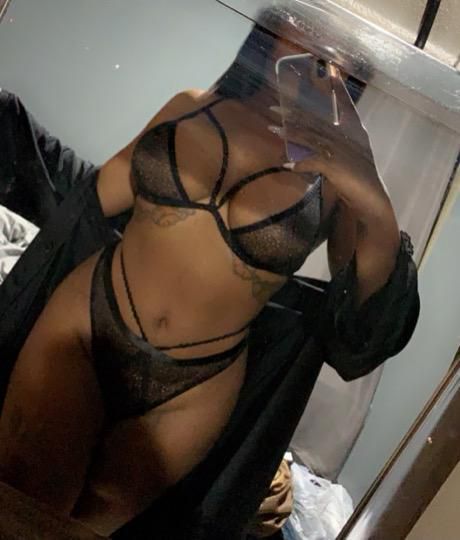⭐super sexy⭐ blasian girl that you need