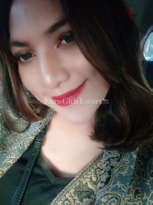 Escorts Denpasar, Indonesia Risa Andriana