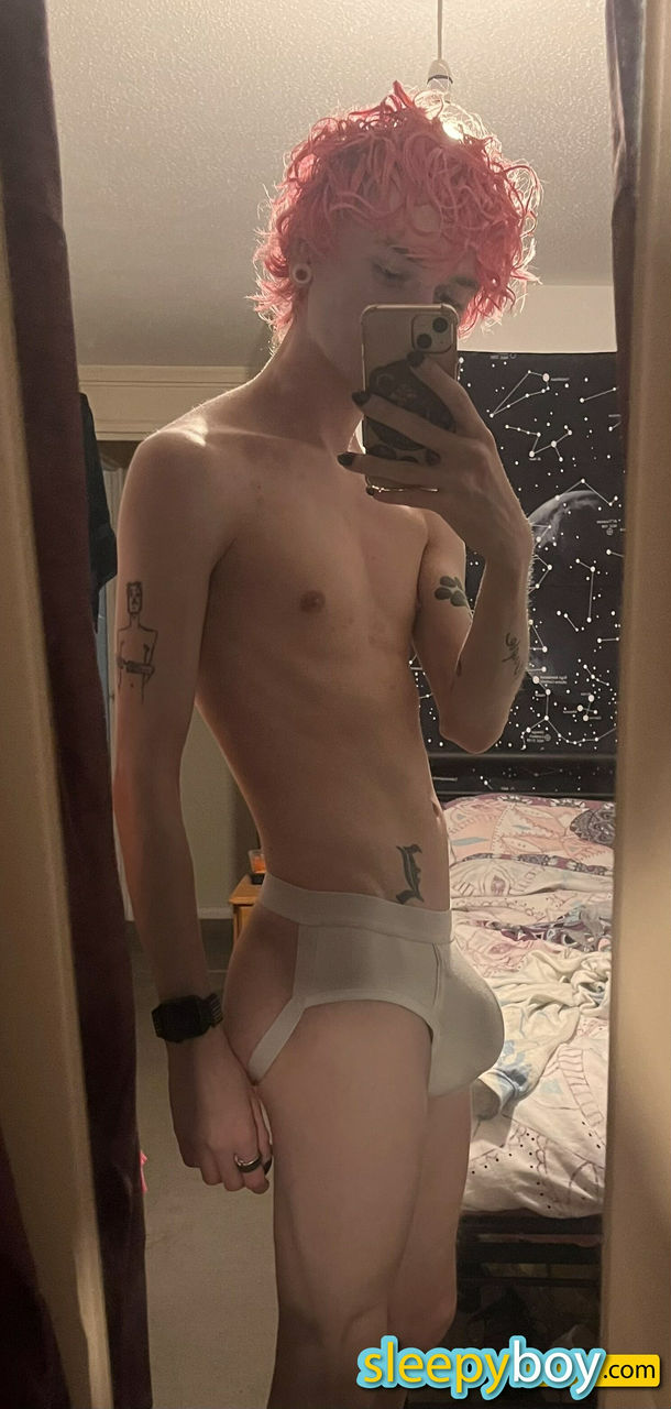 Joey,  25yrs 
								Birmingham, UK - Midlands