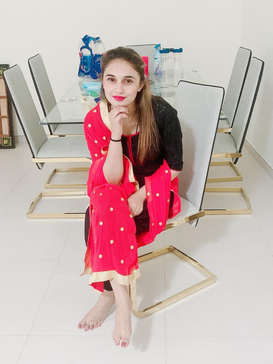 Escorts United Arab Emirates Mehak Indian Girl