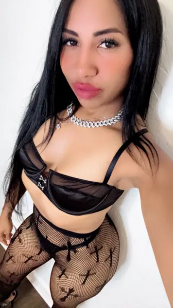 Escorts Illinois City, Illinois ☞ Yailin Chica cubanaChicago, US -