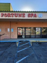 Vista, California Good Fortune Spa