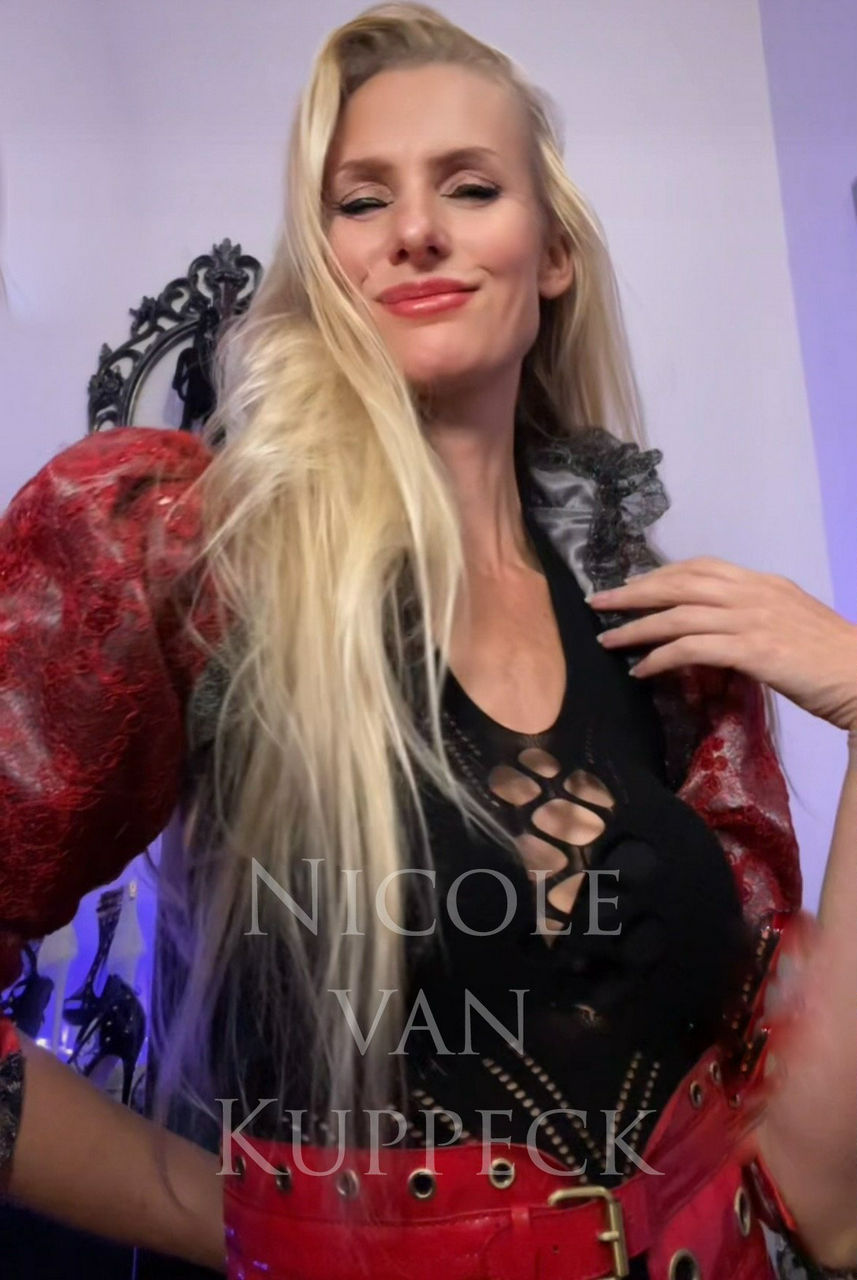 Escorts Barcelona, Spain Mistress Nicole Van Kuppeck