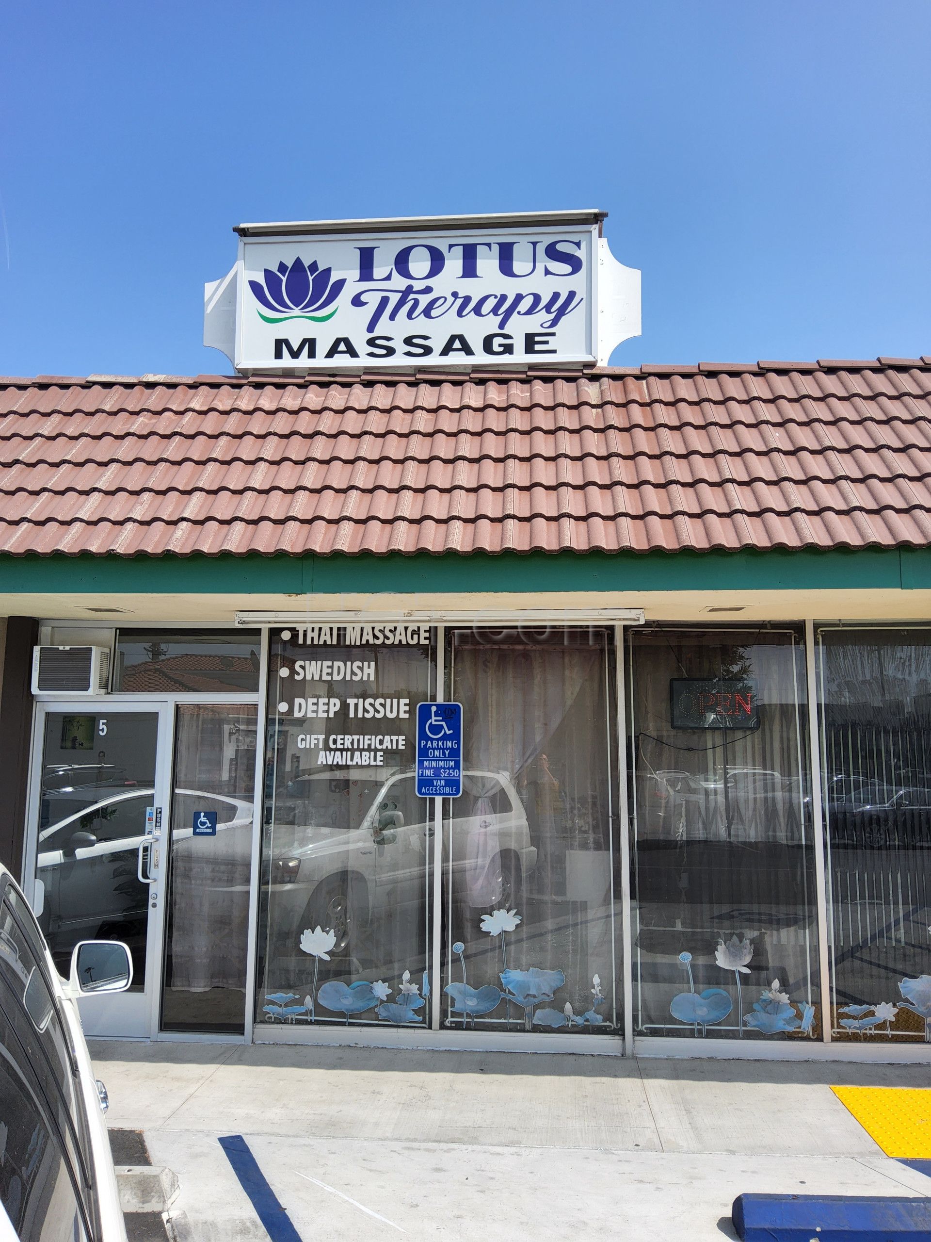 Northridge, California Lotus Therapy