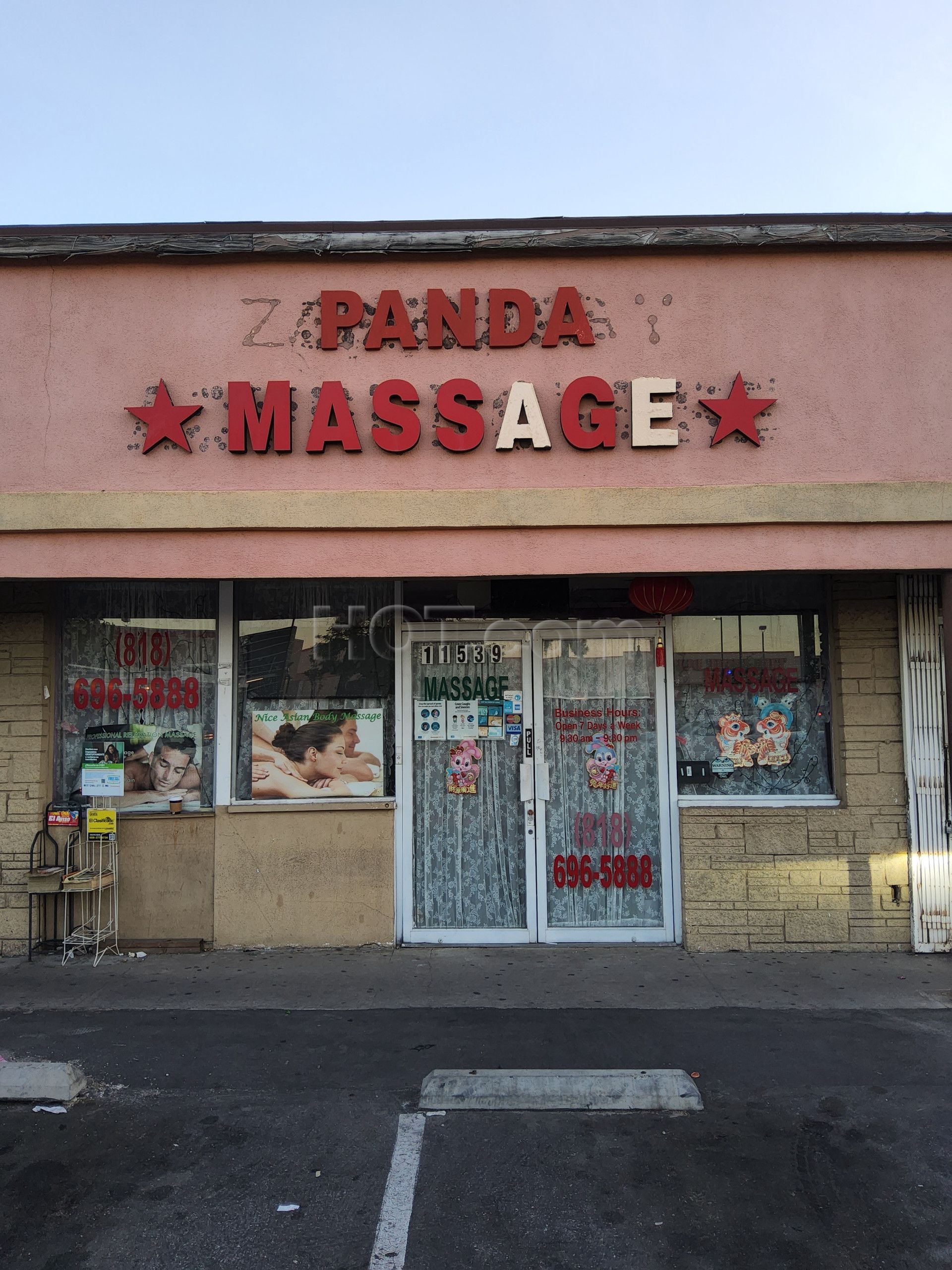 North Hollywood, California Panda Massage