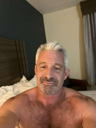 Escorts Oakland, California Muscular Silver Fox Daddy Fantasy!