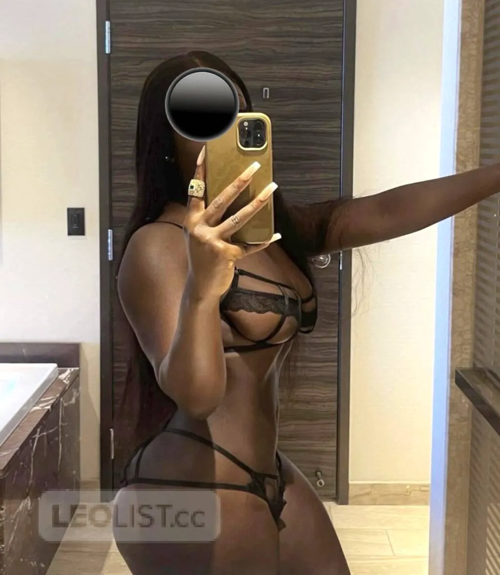 Escorts Burlington, Ontario SEXXXY WET & JUICY EBONY INCALL/OUTCALL