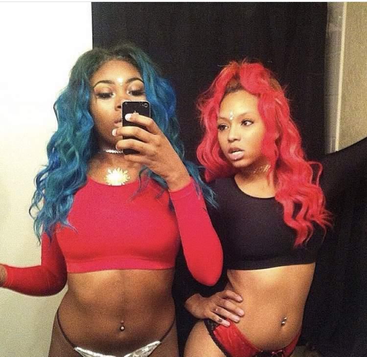 CUM To Us 😈Text Friendly!