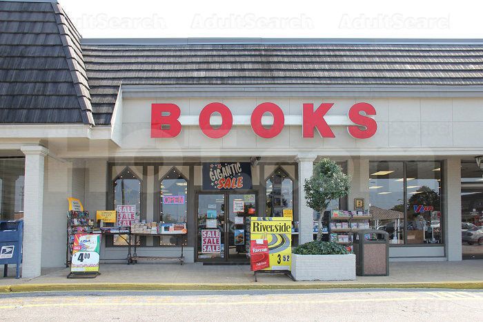 Virginia Beach, Virginia Smith Discount Books
