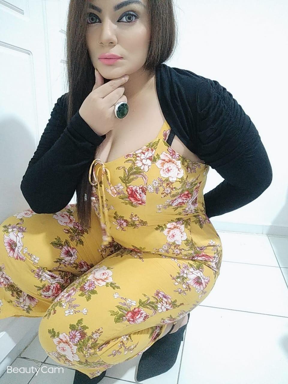 Escorts Al Fujairah City, United Arab Emirates Ghazal Busty Milf