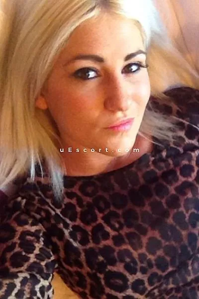 Escorts Armagh, Northern Ireland Lynda