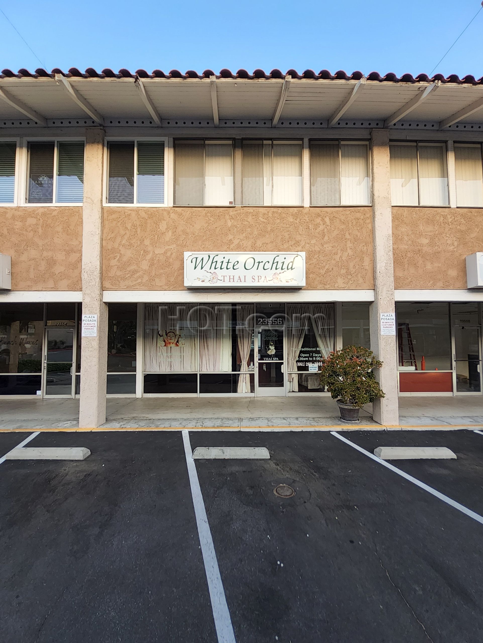 Santa Clarita, California White Orchid Thai Spa