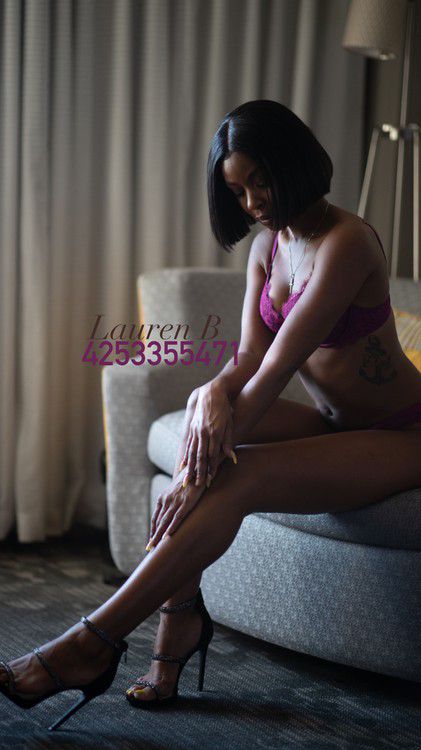 Escorts San Rafael, California Laurenbanks