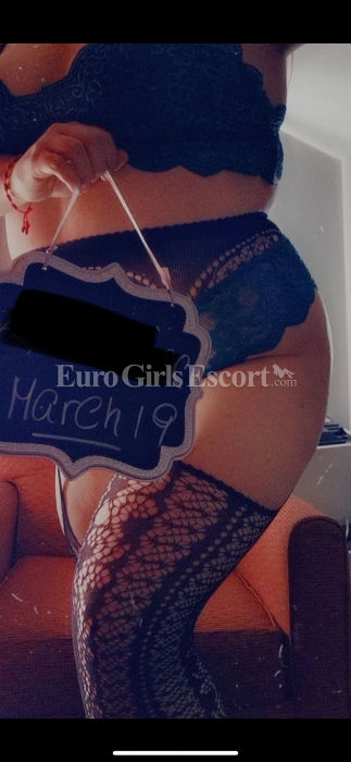 Escorts Mississauga, Ontario Tanya