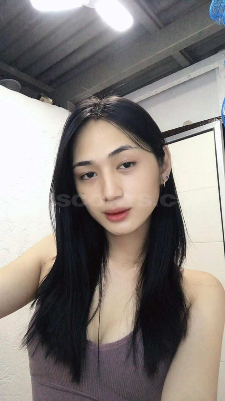 Escorts Bacoor, Philippines Vie Praxidio