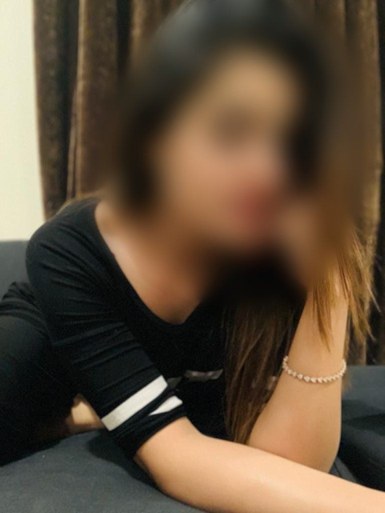 Escorts Dubai, United Arab Emirates Hina Pakistani escort by AudreySegal.com