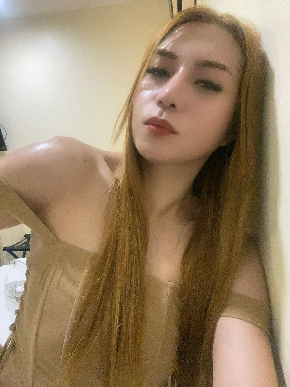 Escorts Makati City, Philippines Xyla Crimson