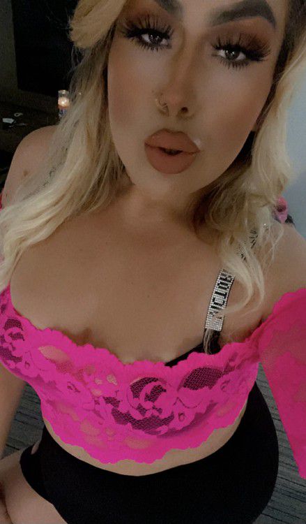 Escorts Ontario, California Gigideepthroatmaster69