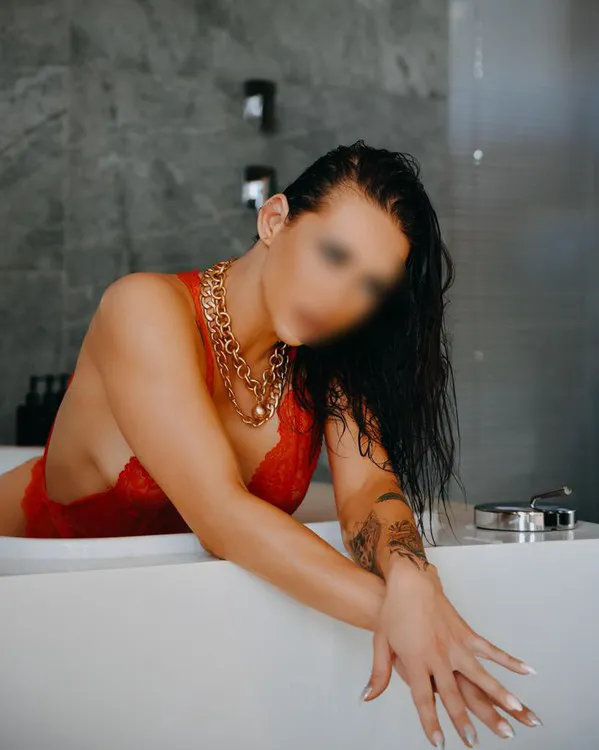 Escorts Secaucus, New Jersey alexandraweiss