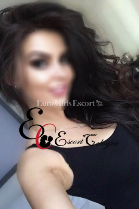 Escorts Koeln, Germany Emelie