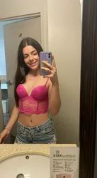 Escorts Charlotte, North Carolina Exotic Service