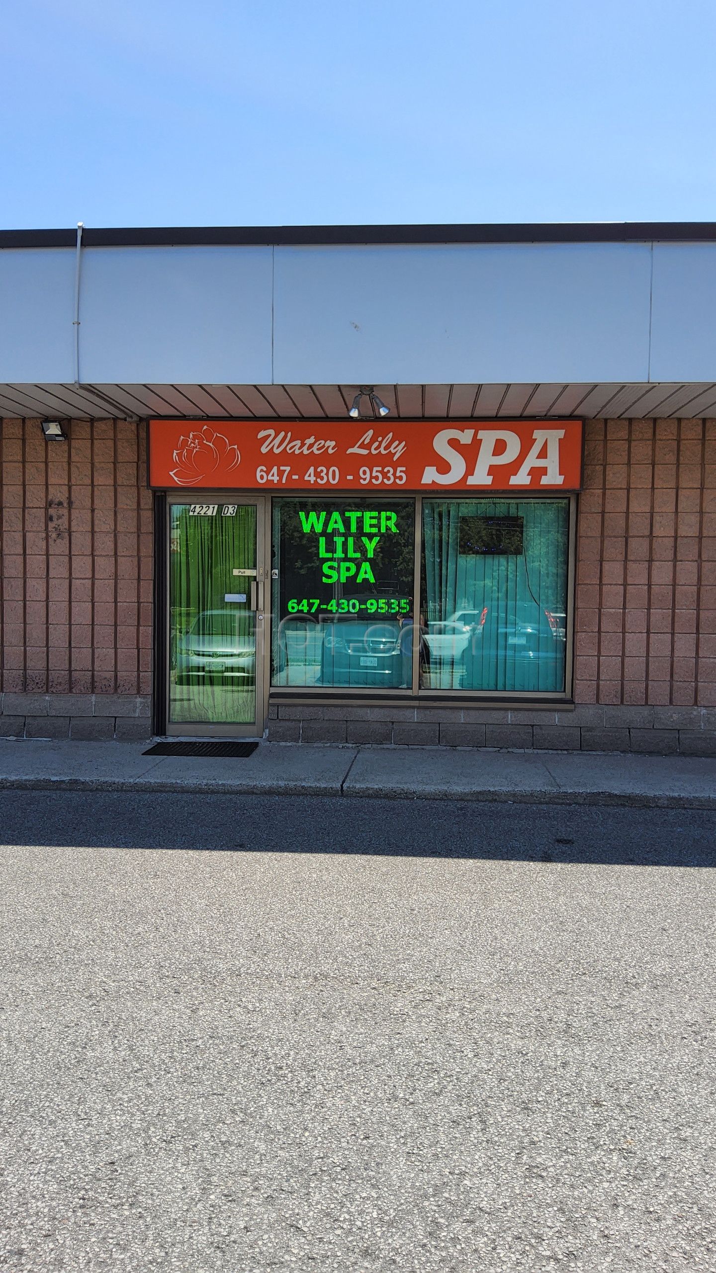 Scarborough, Ontario Water Lily Spa