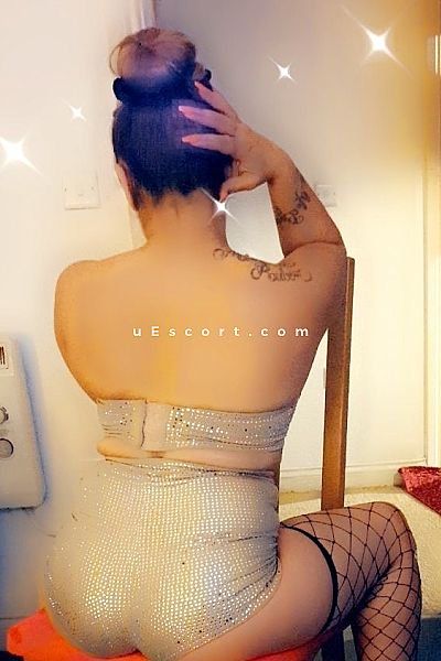 Escorts Dewsbury, England Carinababe