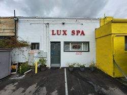 Pasadena, California Lux Spa & Massage