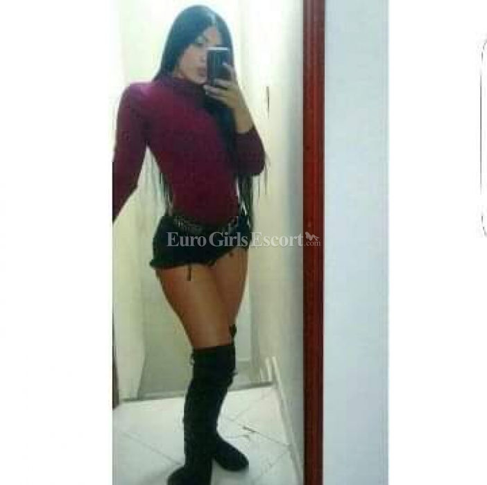 Escorts Medellin, Colombia Andreita