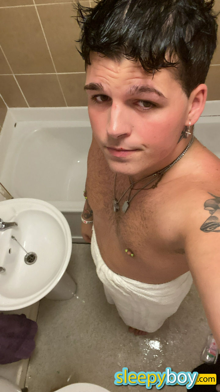 Escorts Glasgow, Scotland Kyle,  21yrs 
								Glasgow, UK - Scotland