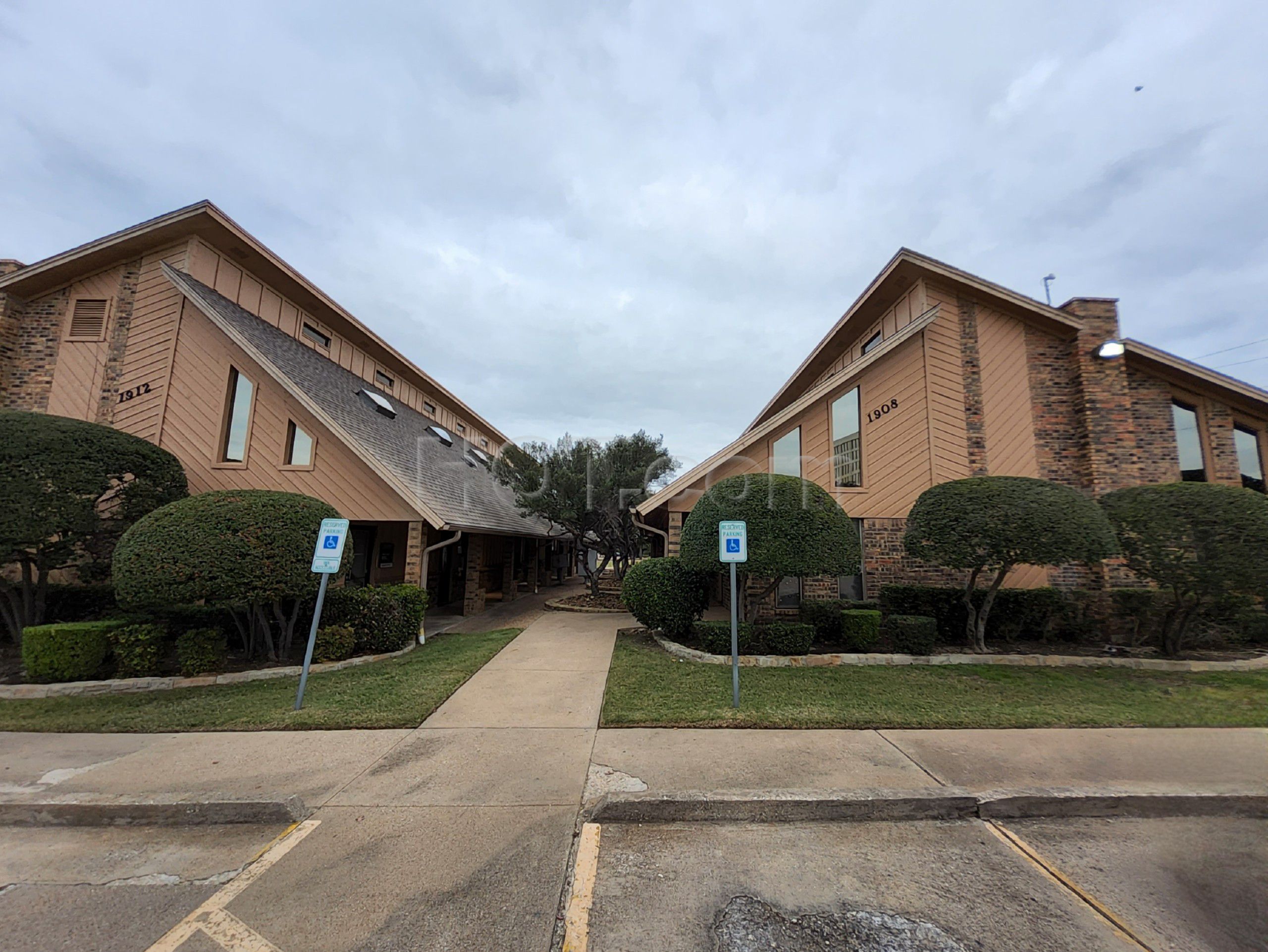 Bedford, Texas Central Spa