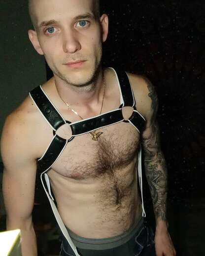 Escorts Toronto, Ontario Tatted toned masc guy