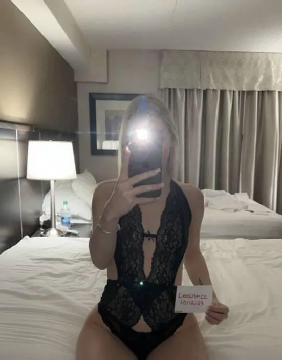 Escorts Richmond, British Columbia Snowbunny Greek freak open minded petite slut