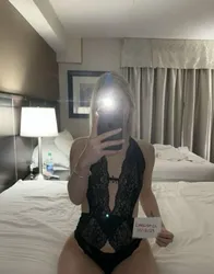 Escorts Richmond, British Columbia Snowbunny Greek freak open minded petite slut