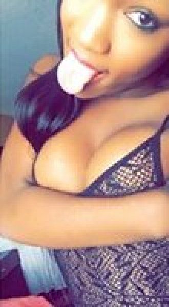 Escorts Chicago, Illinois Kissthiss