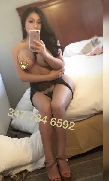 Escorts New York City, New York Tsginaforyoupapi