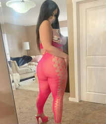 Escorts Edmonton, Alberta Valentina Snow