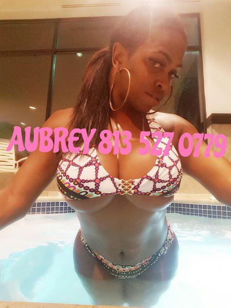 Escorts Chicago, Illinois ExoticAurbey