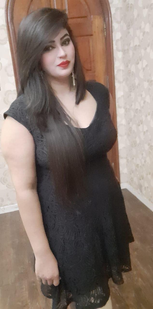 Escorts Ras Al Khaimah City, United Arab Emirates Roshini Busty Milf