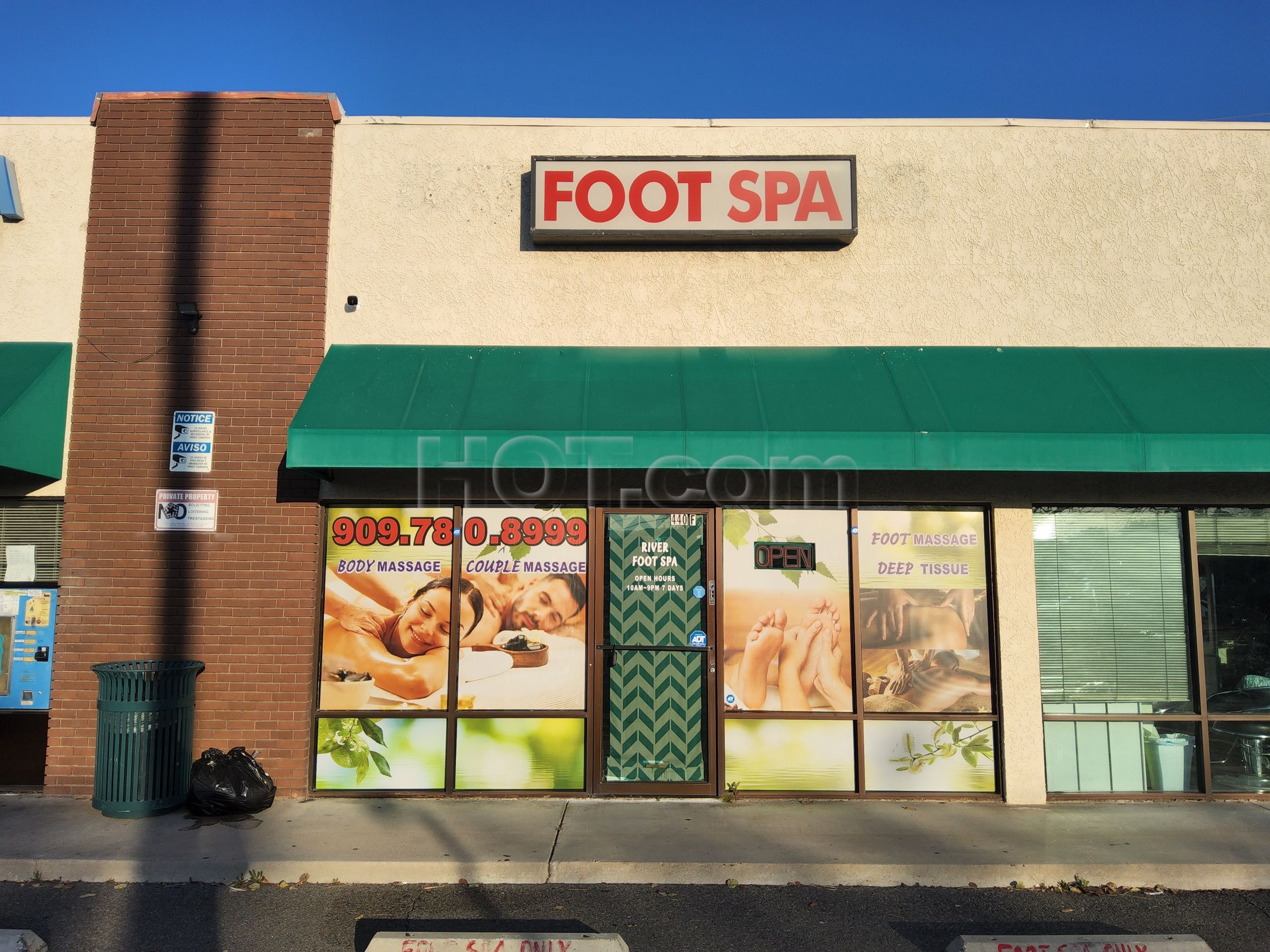 Corona, California River Foot Spa