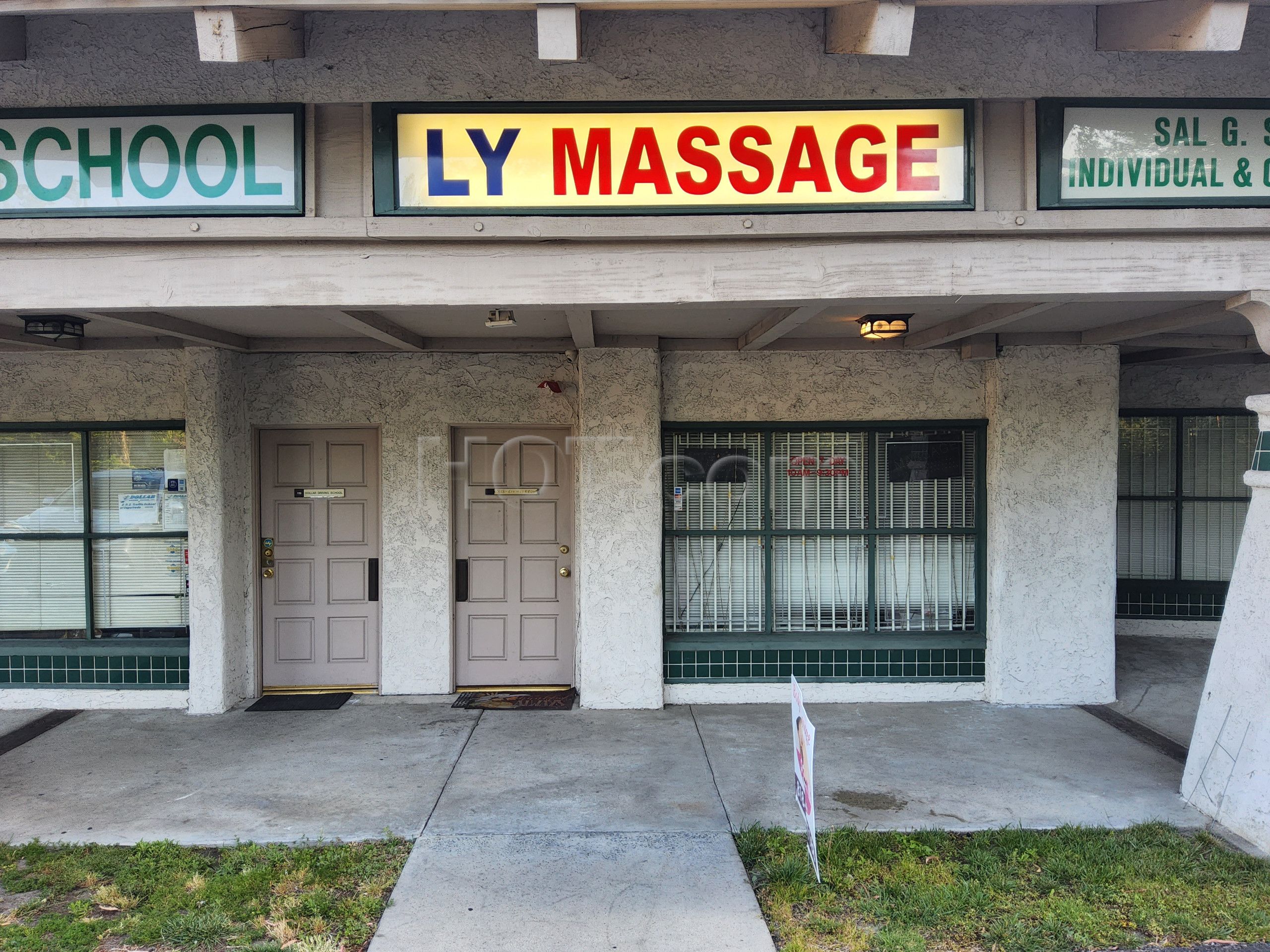 Woodland Hills, California LY Massage