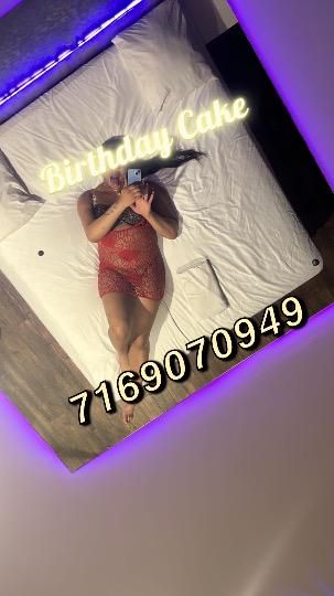 Escorts Tampa, Florida Birthday Cake