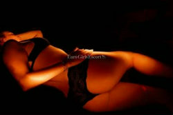 Escorts Calgary, Alberta Julia